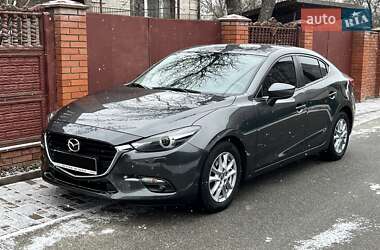 Седан Mazda 3 2017 в Києві