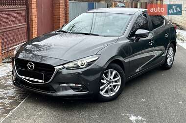 Седан Mazda 3 2017 в Києві