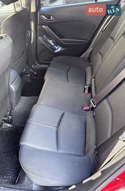 Седан Mazda 3 2018 в 
