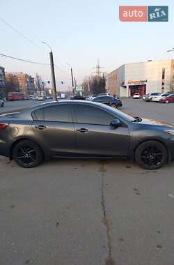 Седан Mazda 3 2012 в Днепре