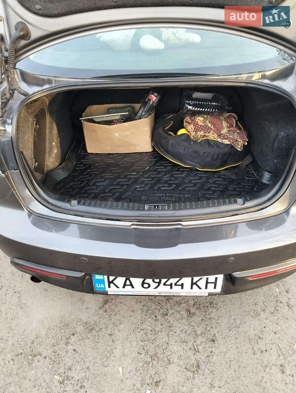 Седан Mazda 3 2010 в Чернігові