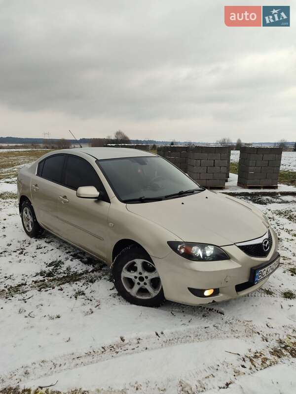 Седан Mazda 3 2005 в Буске