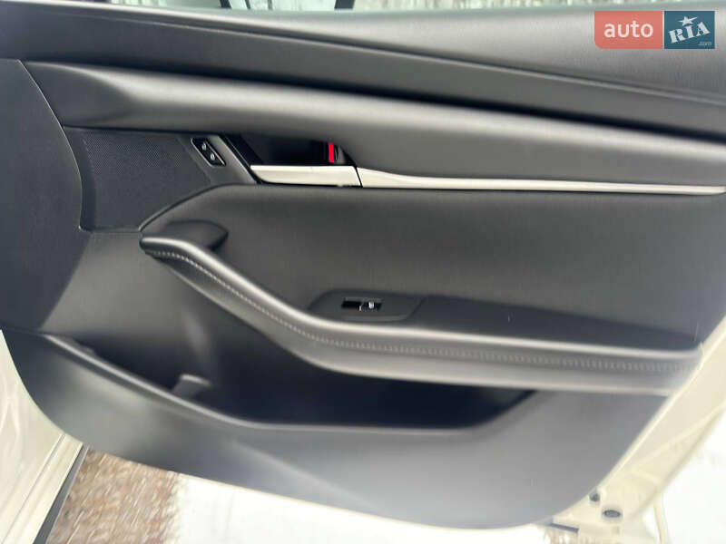 Седан Mazda 3 2022 в Сумах