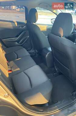 Хэтчбек Mazda 3 2018 в 