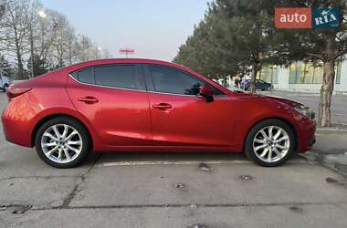 Седан Mazda 3 2015 в Николаеве