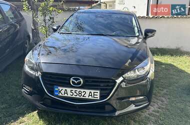 Седан Mazda 3 2017 в Ровно