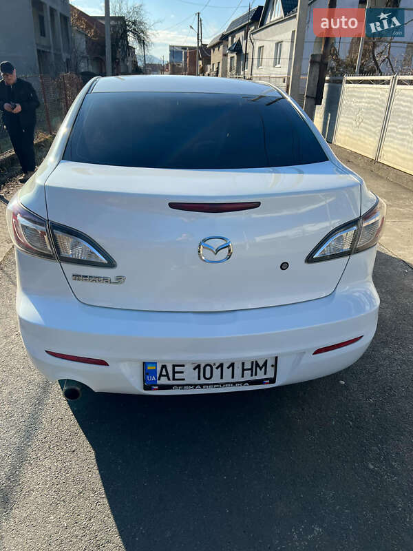 Седан Mazda 3 2011 в Дніпрі фото 4 Седан Mazda 3 2011 в Дніпрі