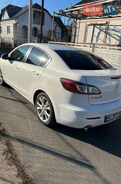 Седан Mazda 3 2011 в Днепре