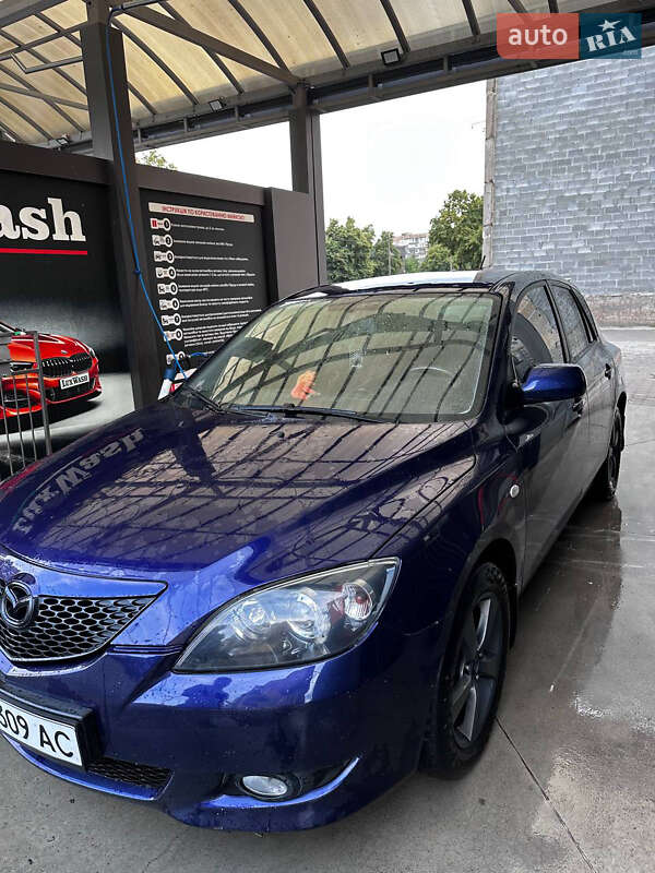 Хэтчбек Mazda 3 2004 в Кривом Роге