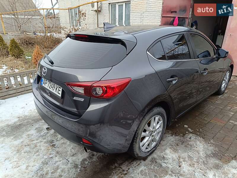 Хетчбек Mazda 3 2016 в Запоріжжі