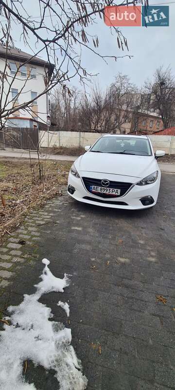 Хетчбек Mazda 3 2016 в Дніпрі