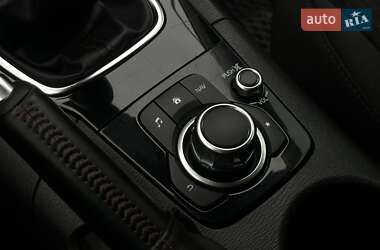 Хэтчбек Mazda 3 2016 в 