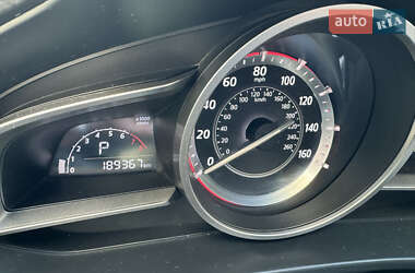 Седан Mazda 3 2014 в Киеве
