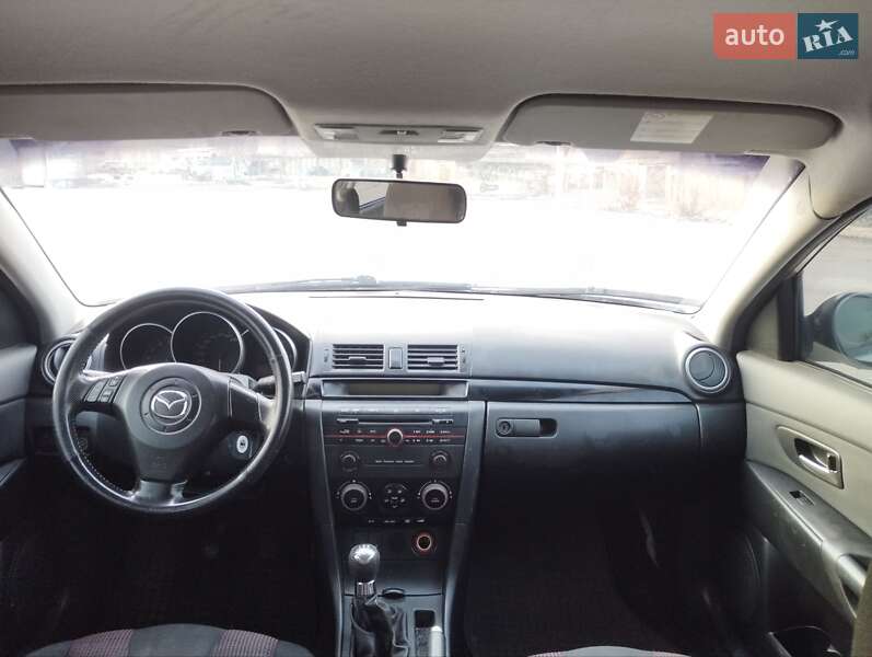 Хетчбек Mazda 3 2003 в Запоріжжі