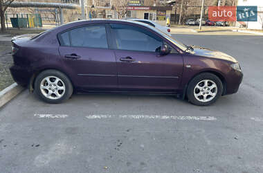 Седан Mazda 3 2007 в Днепре