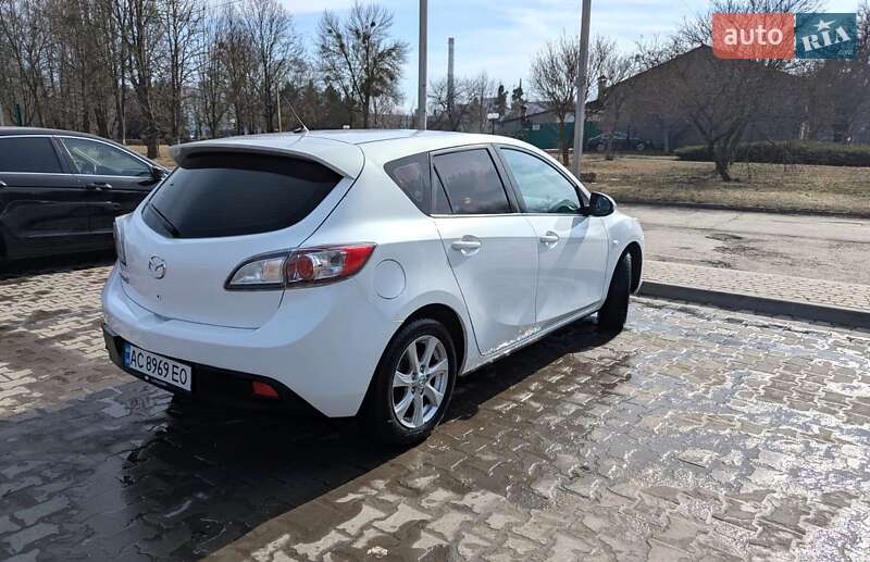 Хэтчбек Mazda 3 2009 в Луцке фото 4 Хэтчбек Mazda 3 2009 в Луцке