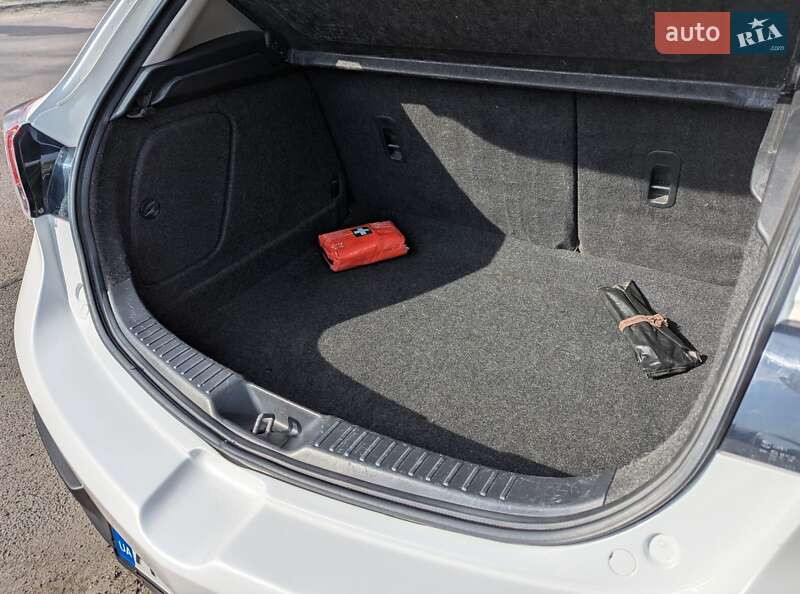 Хэтчбек Mazda 3 2009 в Луцке фото 8 Хэтчбек Mazda 3 2009 в Луцке