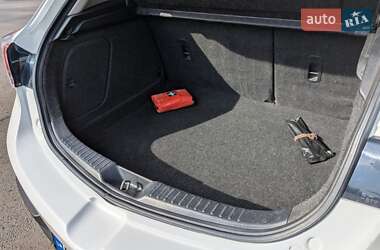 Хэтчбек Mazda 3 2009 в 