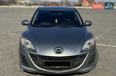 Хэтчбек Mazda 3 2010 в 