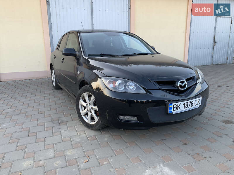 Хэтчбек Mazda 3 2007 в Сарнах