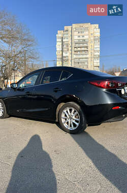 Седан Mazda 3 2016 в 