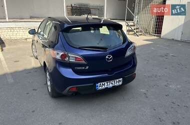Хэтчбек Mazda 3 2010 в 