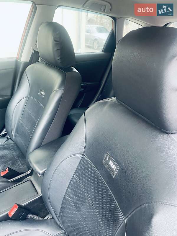 Хэтчбек Mazda 3 2004 в Ужгороде