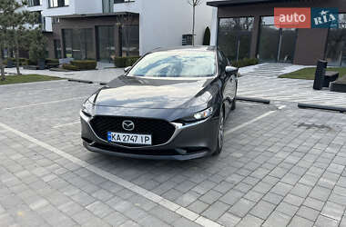 Седан Mazda 3 2019 в Ужгороде