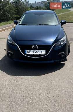 Седан Mazda 3 2015 в 