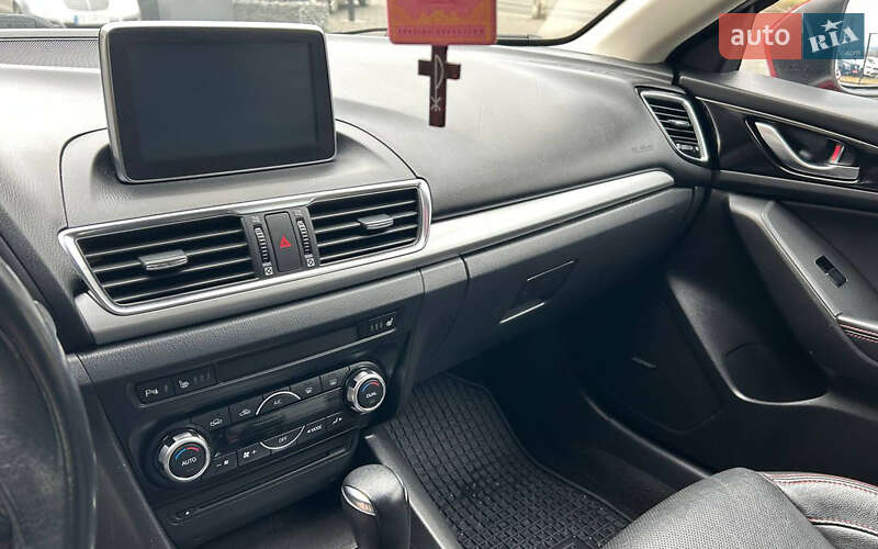 Хетчбек Mazda 3 2015 в Чернівцях фото 13 Хетчбек Mazda 3 2015 в Чернівцях