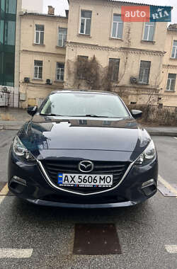 Седан Mazda 3 2014 в Киеве