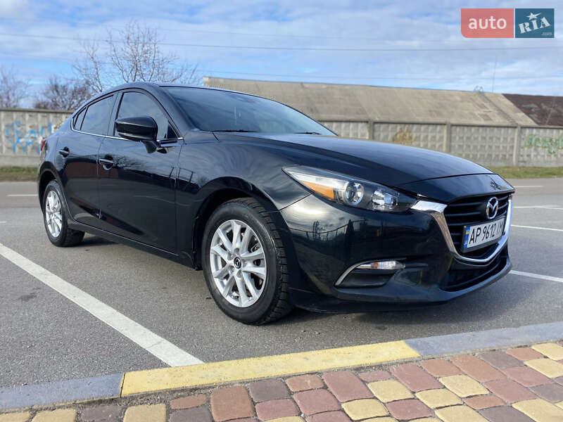 Седан Mazda 3 2017 в 