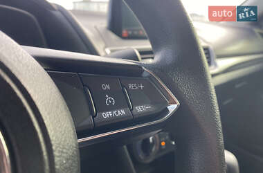 Седан Mazda 3 2017 в 