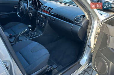 Хэтчбек Mazda 3 2004 в 