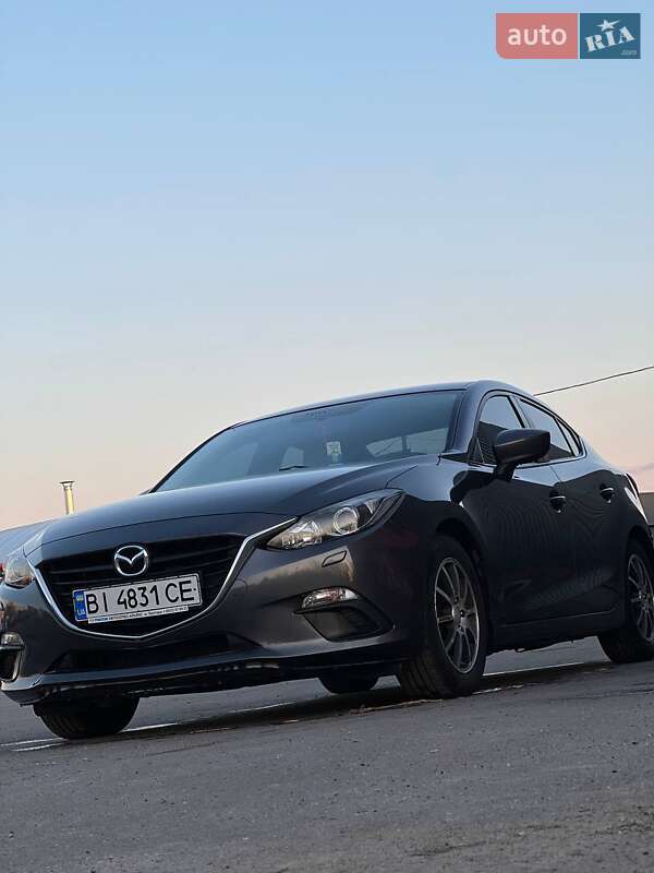 Седан Mazda 3 2016 в Полтаві
