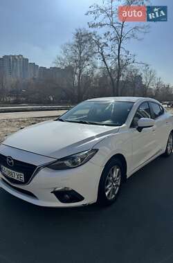 Седан Mazda 3 2015 в 