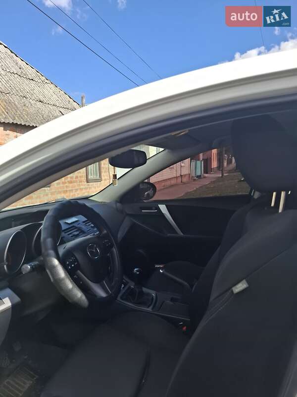 Хэтчбек Mazda 3 2011 в Прилуках фото 6 Хэтчбек Mazda 3 2011 в Прилуках