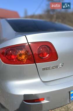 Седан Mazda 3 2003 в 