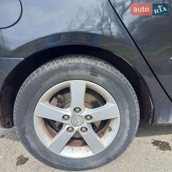 Хэтчбек Mazda 3 2004 в Запорожье