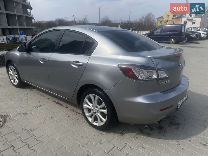 Седан Mazda 3 2009 в Львове
