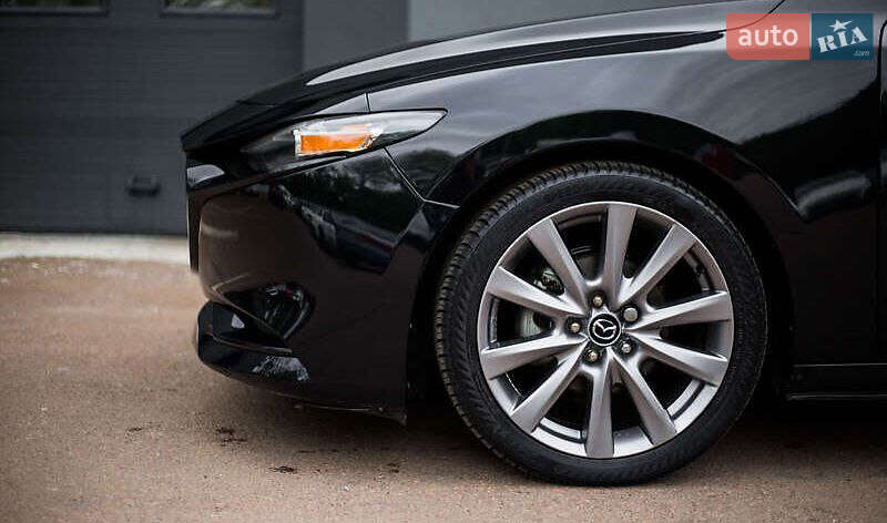 Седан Mazda 3 2019 в Василькові