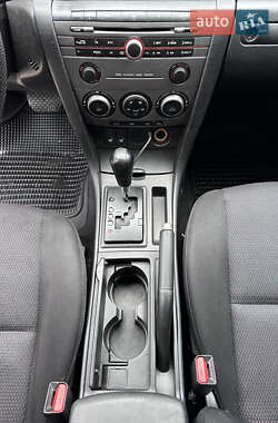 Седан Mazda 3 2007 в 