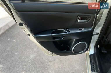 Седан Mazda 3 2006 в 
