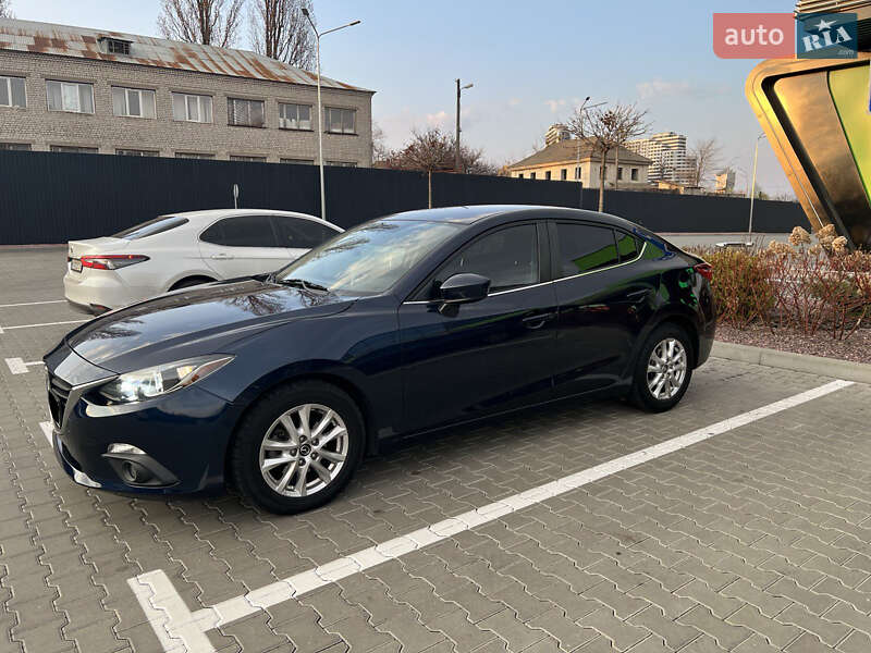 Mazda 3 2015