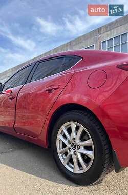Седан Mazda 3 2014 в 