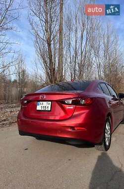 Седан Mazda 3 2014 в 