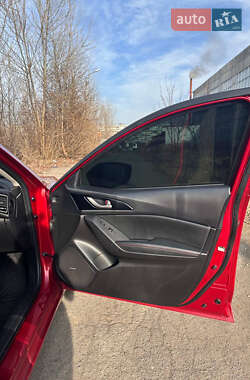 Седан Mazda 3 2014 в 