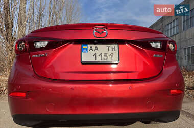 Седан Mazda 3 2014 в 