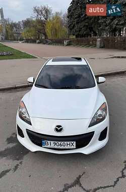 MAZDA 3 2013