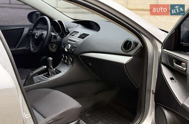 Хэтчбек Mazda 3 2011 в Ивано-Франковске